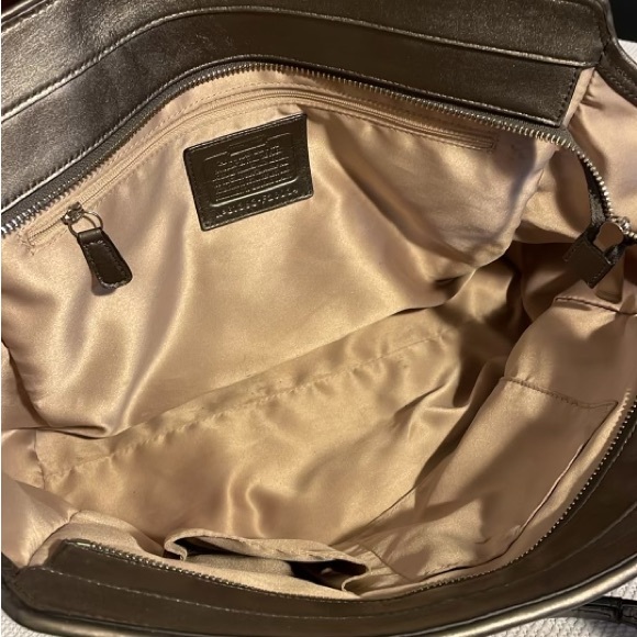 Coach Taylor carryall, snake print ,shoulder bag - Picture 9 of 11